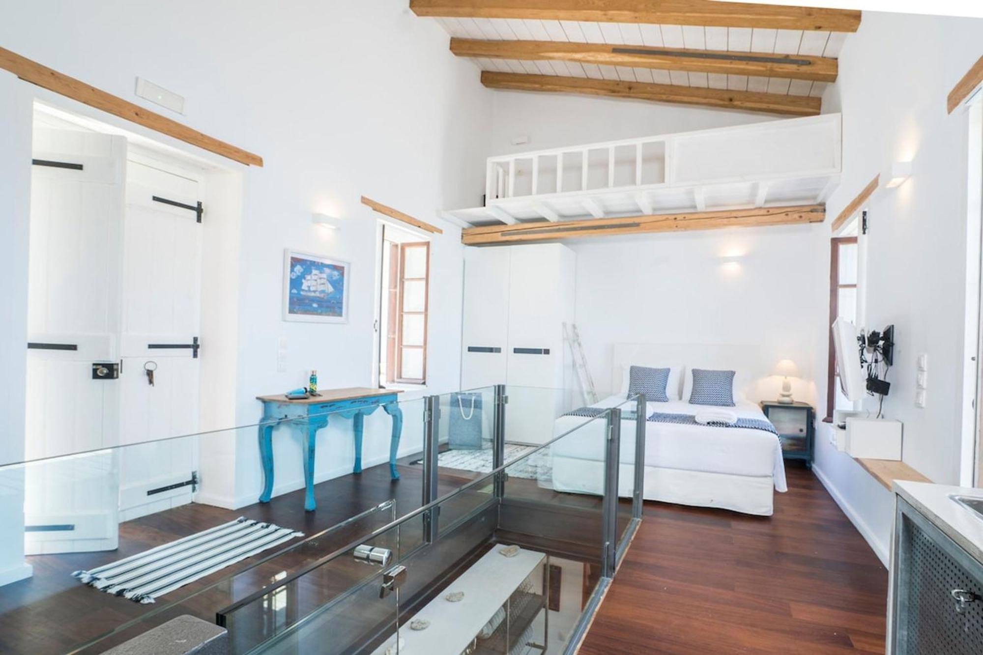 Kito- Transformed House On The Water'S Edge Villa Chania  Bagian luar foto
